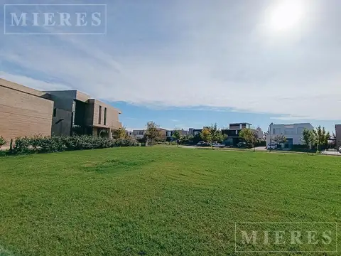 Terreno en Venta 40  mts Fondo