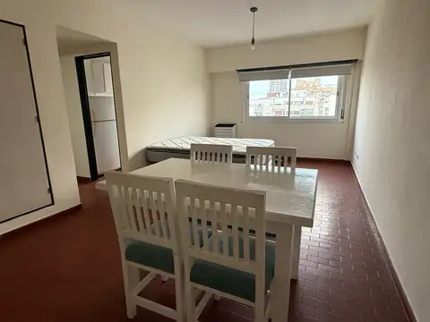 Alquiler 24 meses Monoambiente. Independencia 1500