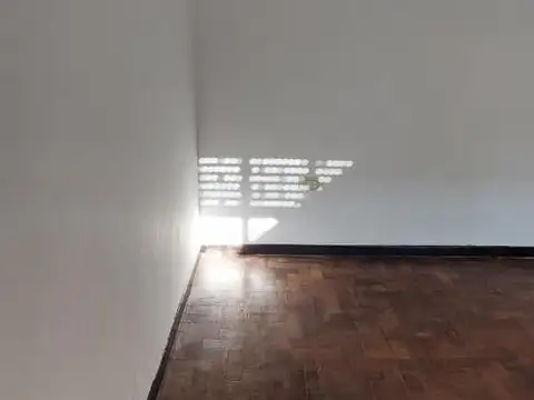 Depto Tipo Casa en Alquiler de 2 ambientes