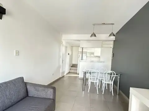 Avenida Juan Bautista Alberdi 200, Piso 2