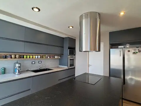 Departamento en Venta con 2 cocheras