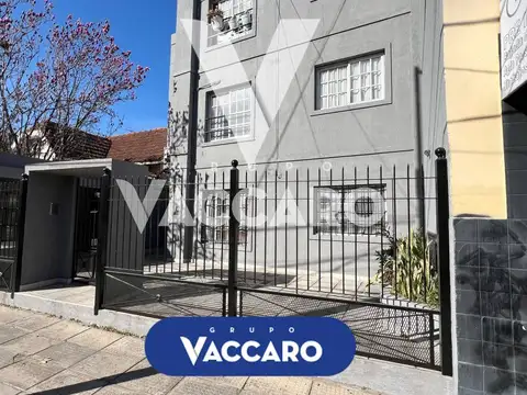 Depto Tipo Casa 2 ambientes con 1 baño