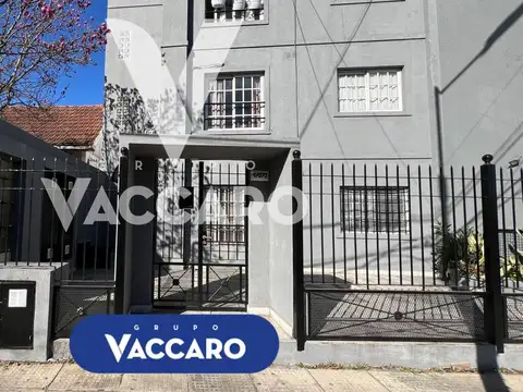 Depto Tipo Casa en Alquiler en Morón, $ 450.000