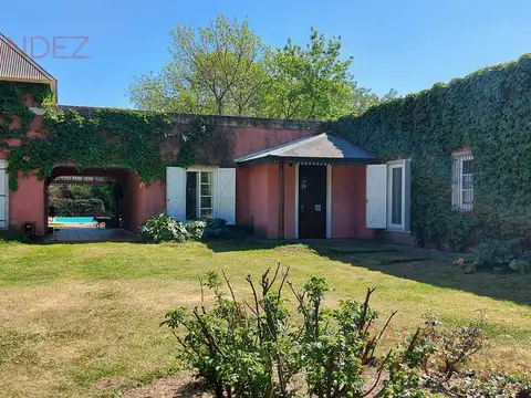 Casa 5 ambientes con 2 baños