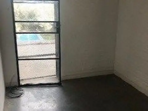 Casa en Alquiler con 1 cochera