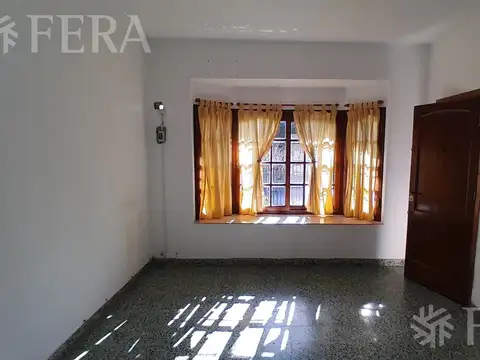 Depto Tipo Casa en Alquiler de 3 ambientes