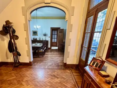 Casa 6 ambientes con 3 baños