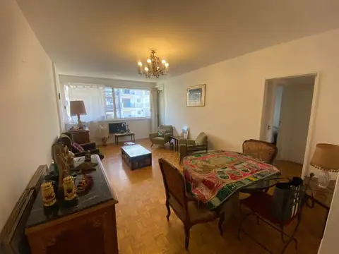 3 AMBIENTES CON BALCÓN, PISO 10! EN VENTA!