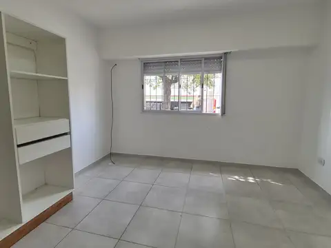 Depto Tipo Casa en Alquiler de 2 ambientes