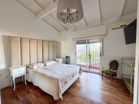 VENTA TRIPLEX 4 AMB COCHERA PARQUE - SA DE PADUA