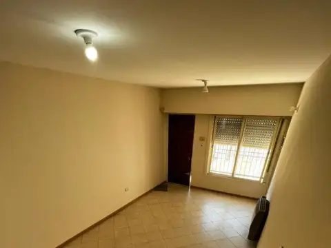 Casa en Venta en Moron, USD 115.000