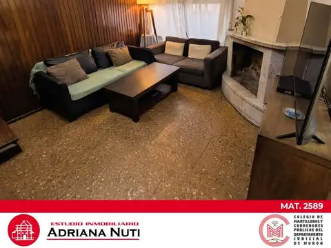 Casa 4 ambientes con 2 baños
