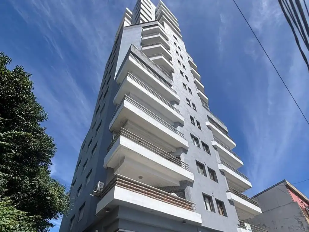 Avenida Presidente Juan Domingo Perón 2000