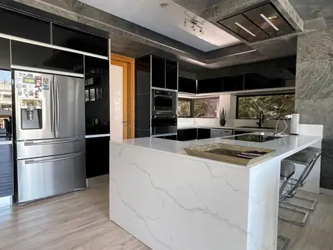 Casa en Alquiler al Sudeste