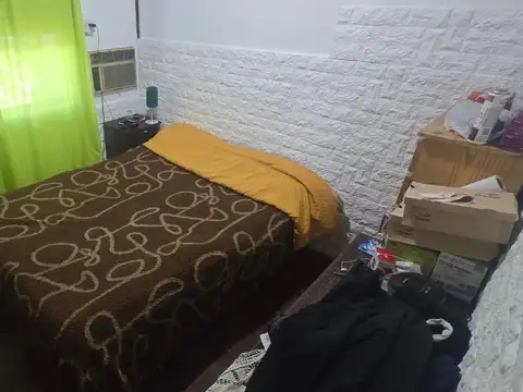 Casa 5 ambientes con 1 baño