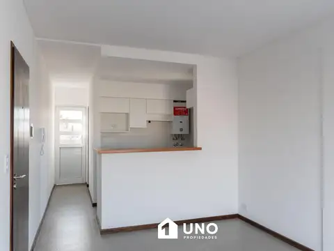 Córdoba y Callao - Ultimo Dpto Monoambiente Externo. Cochera disponible.