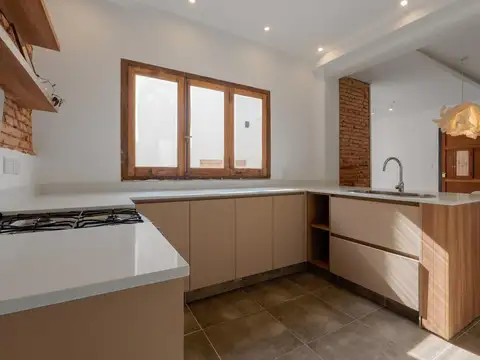 Venta casa de pasillo a estrenar 2 dormitorios, Pichincha, Rosario