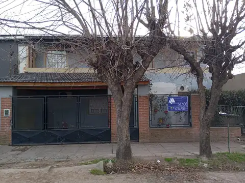 En venta Dos Casas en Merlo Sur