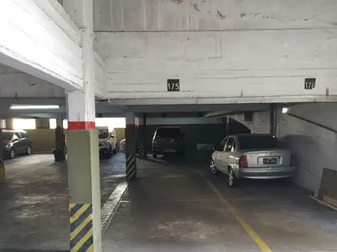 Cochera en Venta - Balvanera - 1 Cuadra Fac. Medicina y Ciencias Económicas