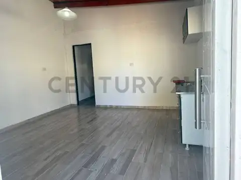 PH 2 Ambientes con patio en alquiler