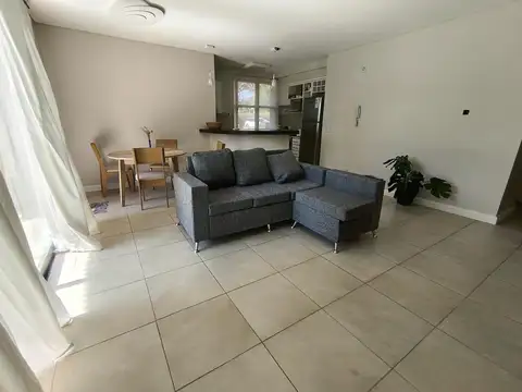 Departamento en Alquiler con 1 cocheras