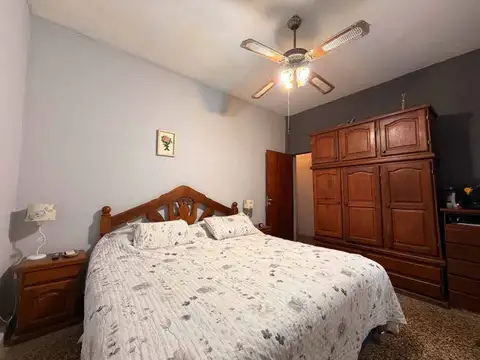 VENTA CASA 4 AMB DOMINICO GARAGE 2 BAÑOS PATIO