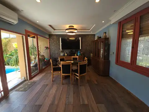 Casa en Venta de 5 dormitorios