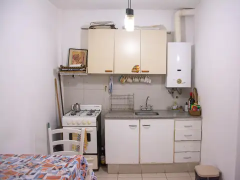 Constitucion 522 , Piso 2