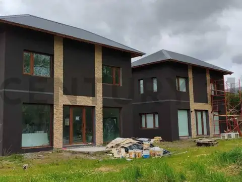 los tordos 400, Piso 0