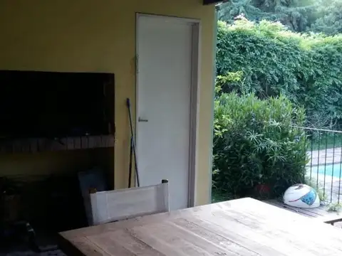 Casa 4 ambientes con 3 baños