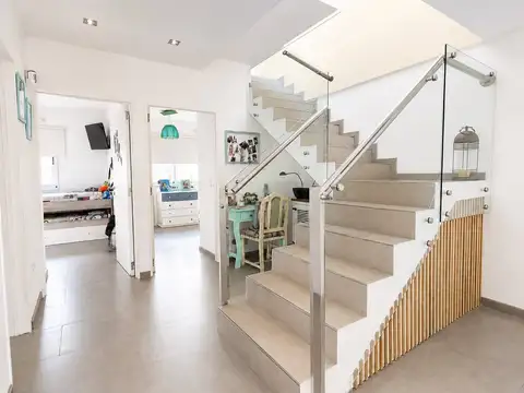 Departamento en Venta en Vicente Lopez Vias / Maipu, USD 319.000