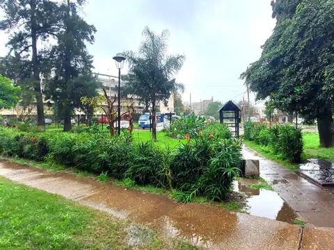 AV CRUZ Y SAN MARTIN -Edificio 100