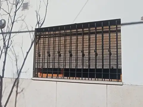 Carlos Pellegrini 1400