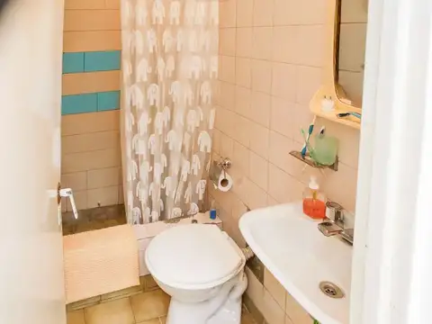 Gral Eugenio Garzón 4400 Parque Avellaneda PH 2amb U$75.000