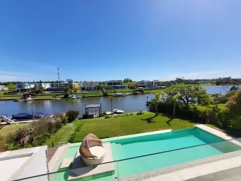 Casa en Albanueva 