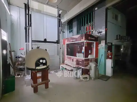 Local en Venta 40 años