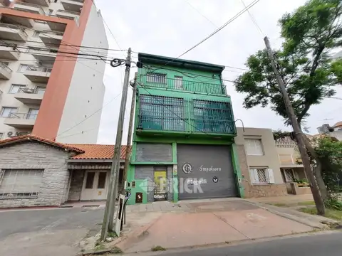 LOCAL DE 8.66X39.67 METROS EN DEL VALLE IBERLUCEA AL 4900 - GALPON O DEPOSITO - 726 M2 TOTALES