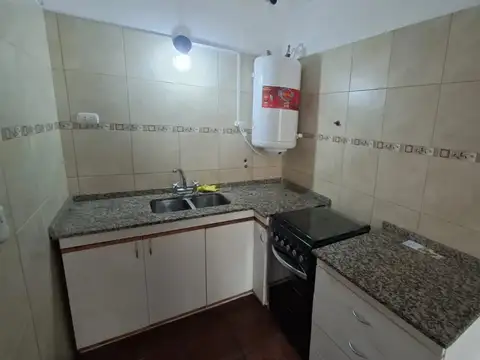 Casa en Alquiler en Villa Lynch, $ 850.000