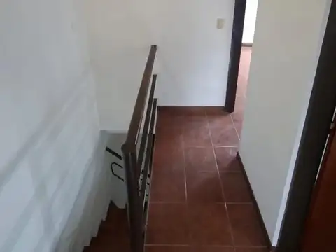 DUPLEX 3 AMBIENTES C/PATIO