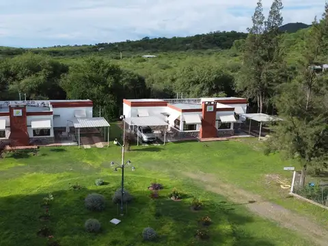 COMPLEJO TURISTICO - CABAÑAS  Ruta 47 (cerca de El Prestamo Cabra Corral)
