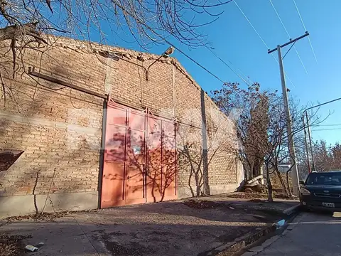 Galpón en Venta en Cipolletti, General Roca