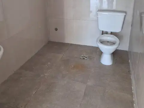 Local en Alquiler en Centro, $ 500.000