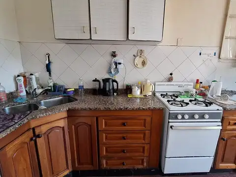 Depto Tipo Casa en Venta en Bernal, USD 68.000