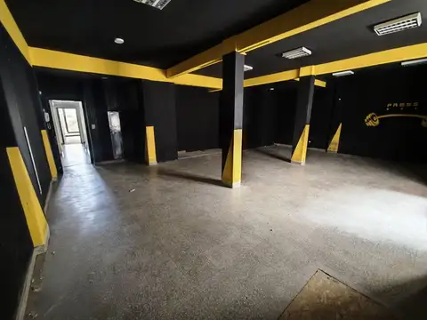 ALQUILER COMERCIAL 80m2 J. A. ROCA MICROCENTRO NQN