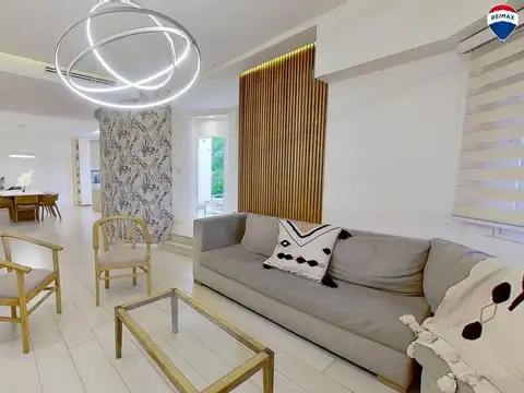 Casa en Venta en Parque Chacabuco, USD 420.000