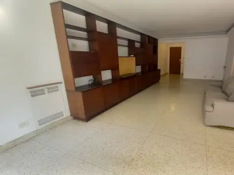 Departamento en Alquiler de 4 ambientes