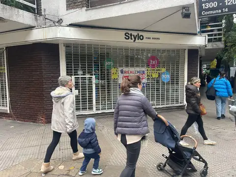 Soldado de la indep al 1200 - Comercial * * *