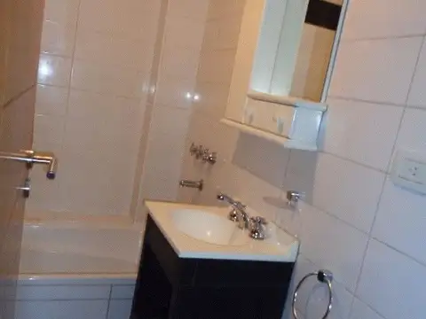 Mendoza 4600, Piso 1