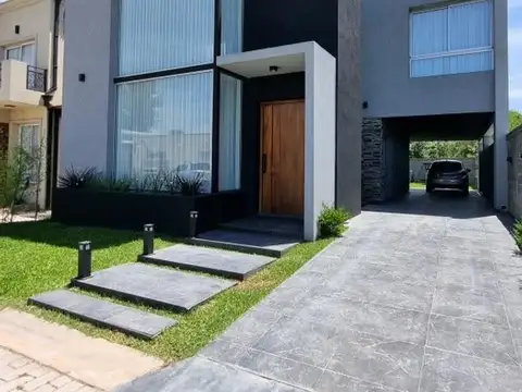 Venta Casa 4 ambientes en Haras Facundo Ituzaingo