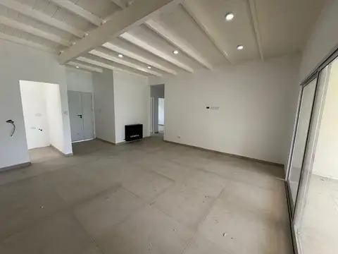 Casa en Venta en Pilar del Este - San Ramon, USD 145.000